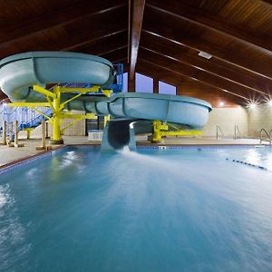 Americinn By Wyndham Shakopee Near Canterbury Park